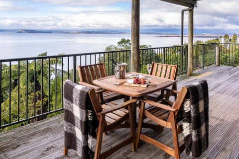 Balcony/Terrace, Lake view