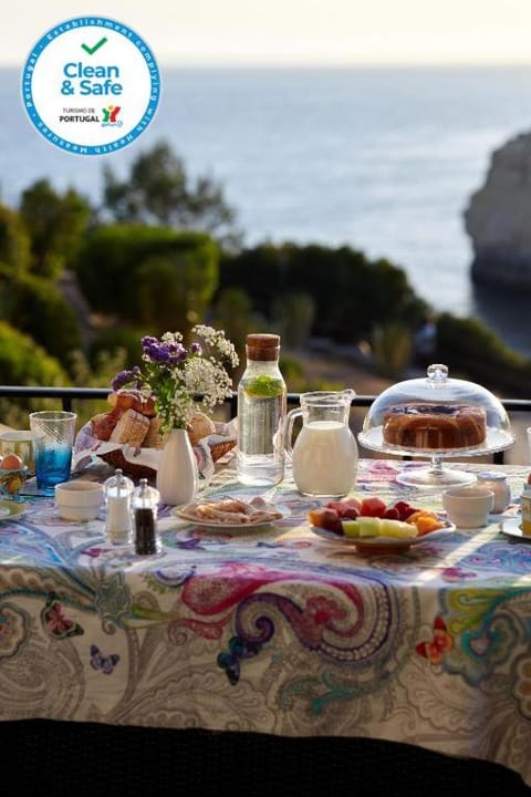 View (from property/room), Balcony/Terrace, Food