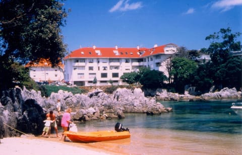 People, Area and facilities, group of guests