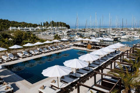 Natural landscape, Sea view, Swimming pool, sunbed