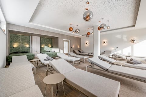 Sauna, Spa and wellness centre/facilities, Internal: Not applicable to any particular room