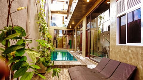 Hot Tub, Pool view