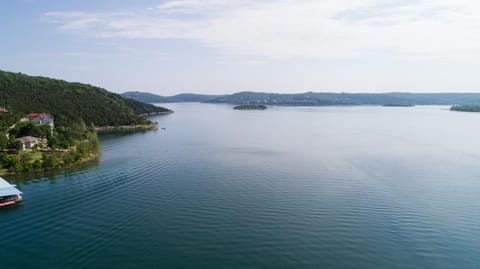 Happy Hideaway House in Ridgedale