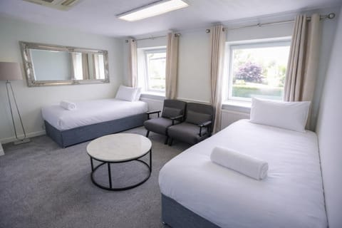 Lovat Hotel Hotel in Perth