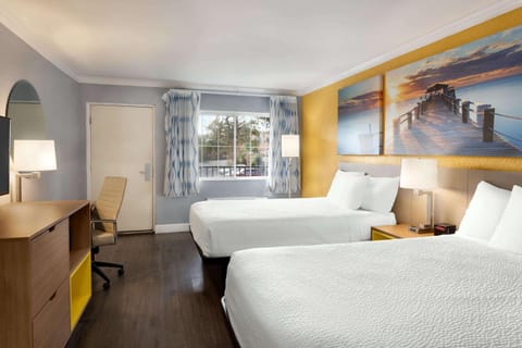 Photo of the whole room, On site