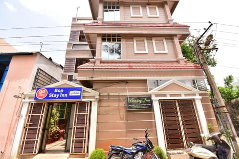 Property building, Facade/entrance