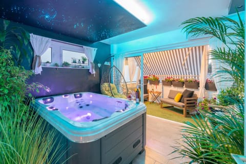 Hot Tub