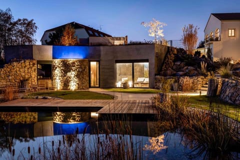 Night, Garden