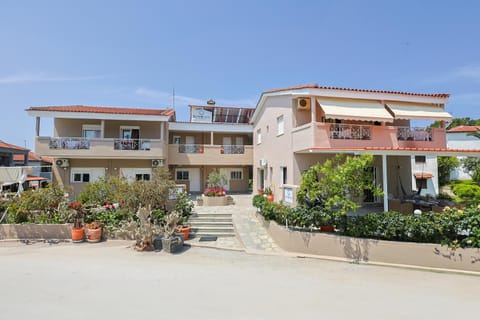 By the Sea Apartments-studios Apartment in Halkidiki