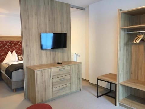 Communal lounge/ TV room, Bed