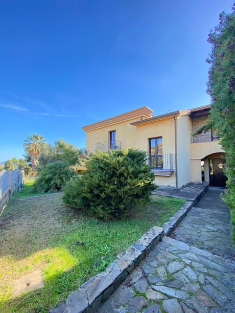villa Fiametta House in Sardinia