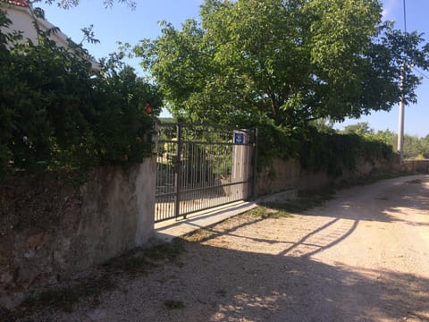 Holiday home "Kike & Mara" Bed and Breakfast in Šibenik-Knin County, Croatia