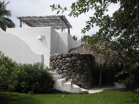 Property building, Day