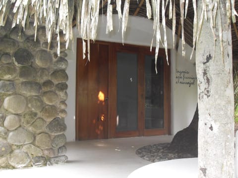 Facade/entrance, Day