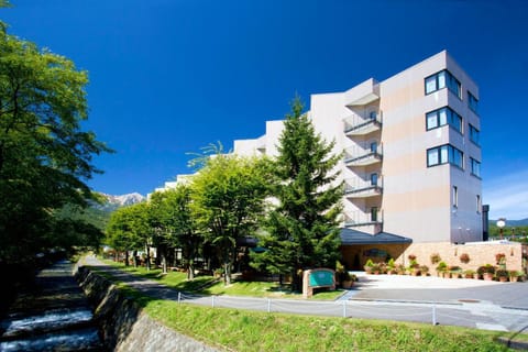 Facade/entrance, Spring, Summer