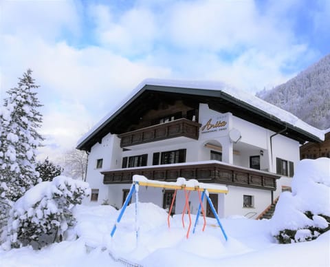 Property building, Winter
