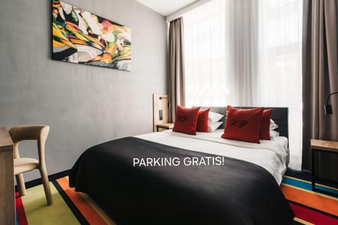 Bed, Photo of the whole room
