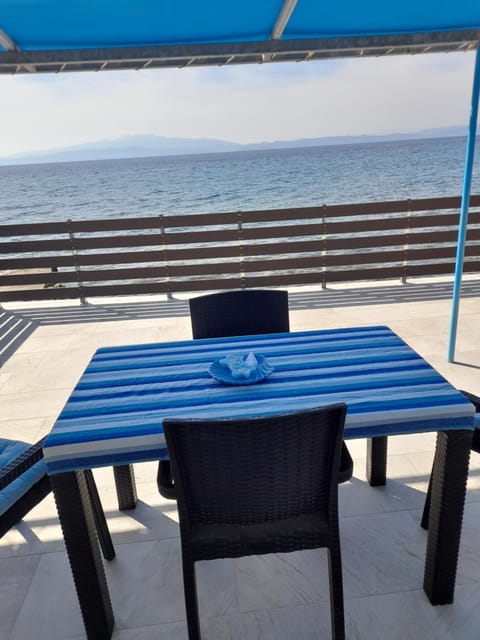 Natural landscape, Balcony/Terrace, Sea view