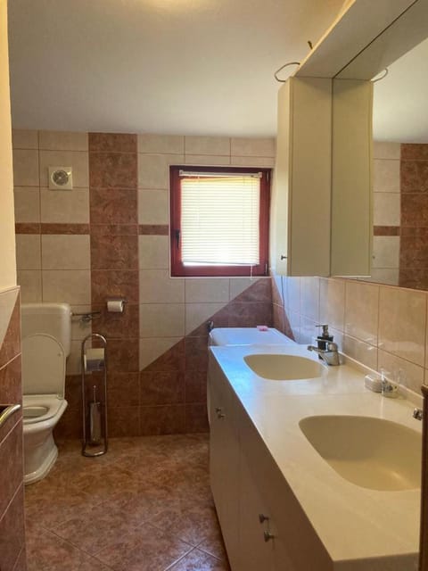 Apartments & Rooms Krecak Sibenik Bed and Breakfast in Šibenik