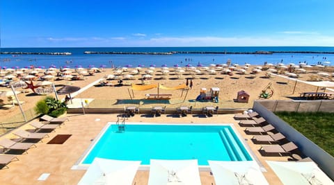 Beach, Pool view, Sea view, Swimming pool, sunbed