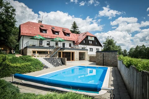 Garden, Balcony/Terrace, Swimming pool
