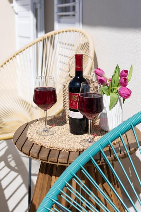 Balcony/Terrace, Drinks