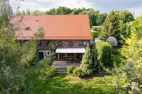 Property building, Patio, Natural landscape, Bird's eye view, Garden, Balcony/Terrace, Garden view