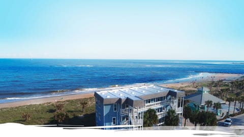 Property building, Spring, Natural landscape, Bird's eye view, Winter, Summer, Beach, Autumn, Sea view