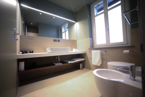 Locanda Ferro UNO, Golf Città di Asti Bed and Breakfast in Asti