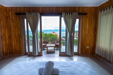 Ware Ware Surf Bungalow Lembongan Campground/ 
RV Resort in Nusapenida