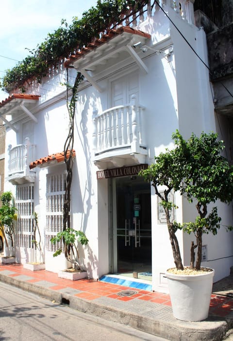 Facade/entrance, Street view