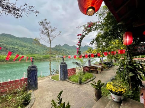 Spring, Day, Natural landscape, Lake view, Mountain view, River view