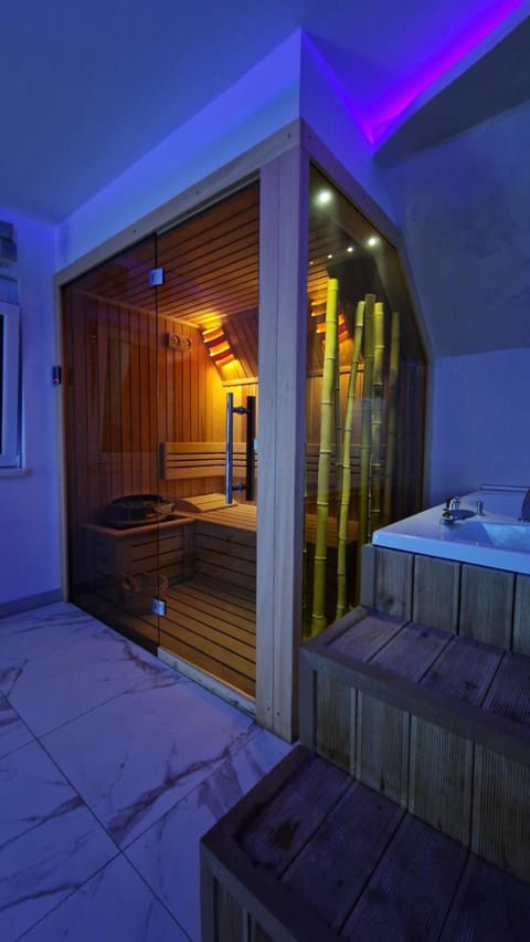 Hot Tub, Spa and wellness centre/facilities, Bath