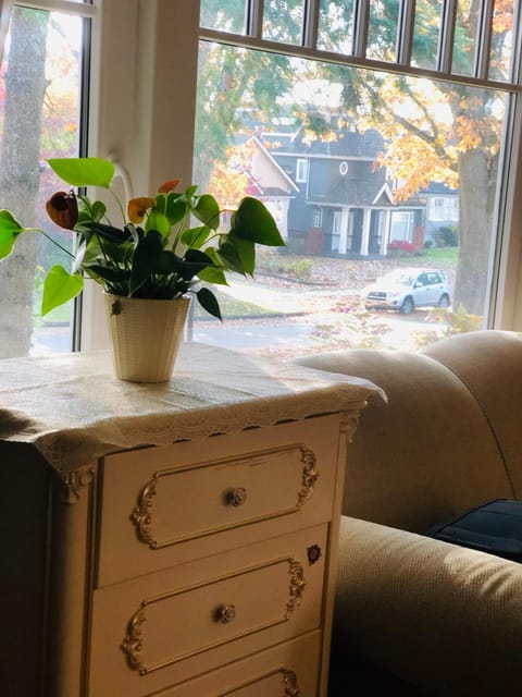 The Sunshine House-Free Parking Bed and Breakfast in Vancouver