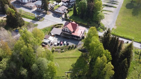 Property building, Bird's eye view, Garden
