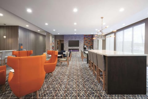 Restaurant/places to eat, Dining area, On site, Breakfast