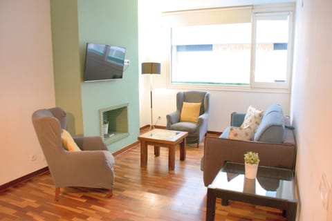 Communal lounge/ TV room, Living room, Seating area