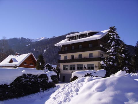 Property building, Winter