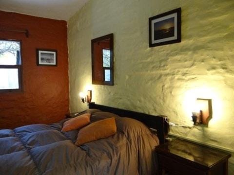 Bed, Other, Photo of the whole room, Decorative detail, Bedroom