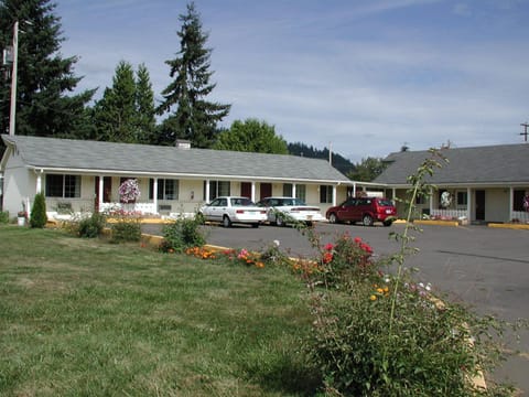 Valley Inn - Lebanon Oregon Motel in Willamette Valley