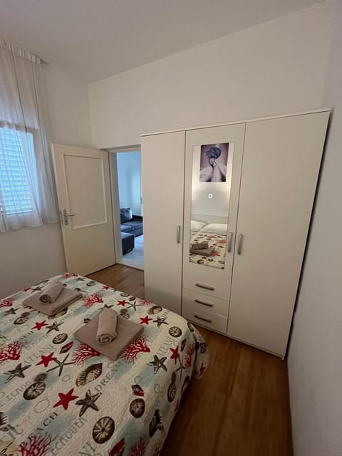 Apartman 3M with free parking Apartment in Split