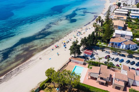 Natural landscape, Bird's eye view, Beach, Sea view, Swimming pool, Parking