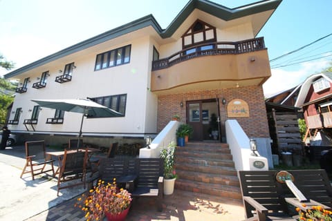 Property building, Day