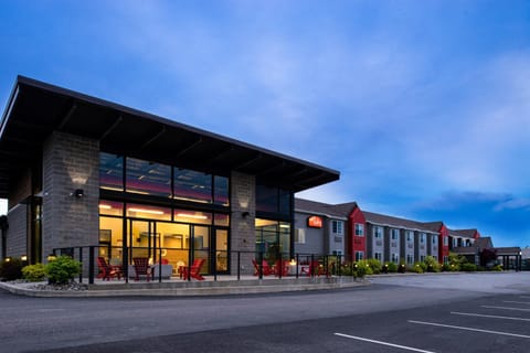 Property building, Facade/entrance
