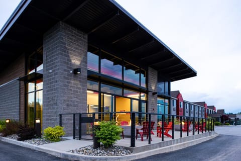 Patio, Hot Tub, Fitness centre/facilities, Swimming pool