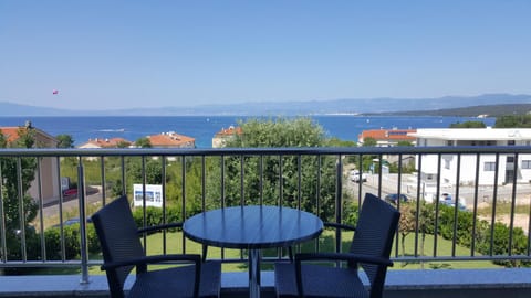 City view, Garden view, Landmark view, Sea view