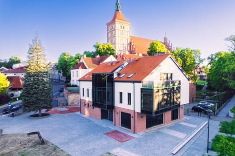 Property building, Neighbourhood, Street view, Location