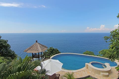 Garden, Balcony/Terrace, Seating area, Garden view, Pool view, Sea view, Swimming pool, Swimming pool