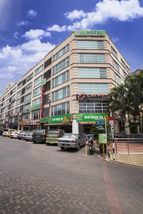 Property building, Day
