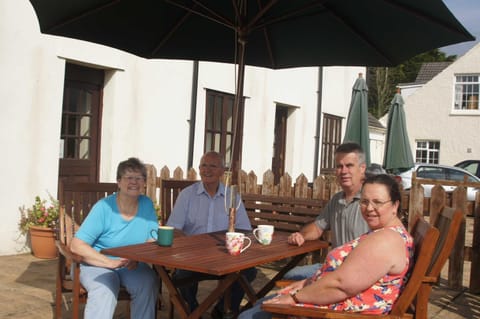 Facade/entrance, People, Summer, View (from property/room), Balcony/Terrace, Area and facilities, group of guests